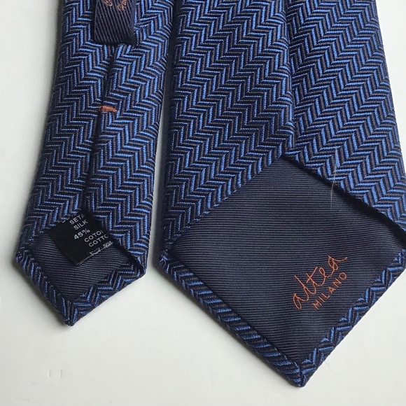 Altea blue textured herringbone silk & cotton tie handmade in Italy 🇮🇹 - Picture 5 of 6